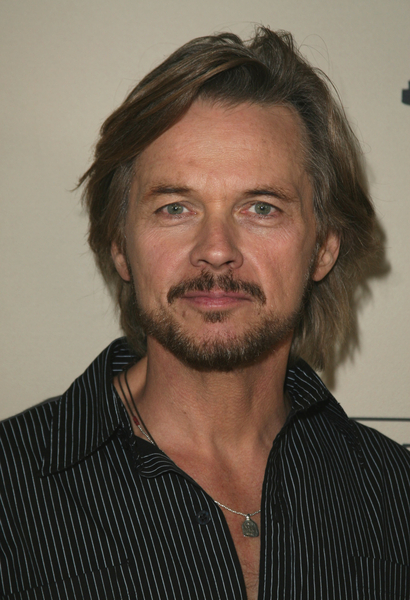 stephen_nichols1